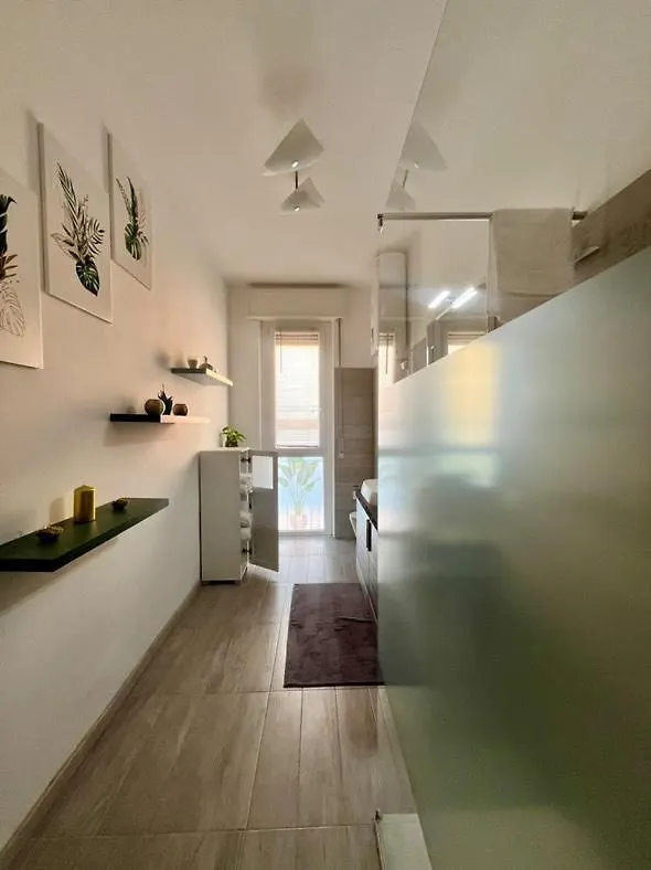 Sleep & Fly Bgy Airport-Station-Center Daire Bergamo 0*,  İtalya