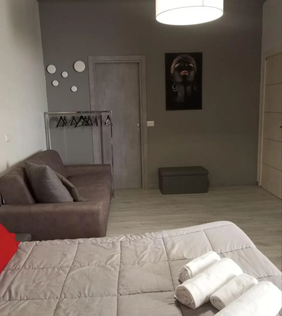 Sleep & Fly Bgy Airport-Station-Center Daire Bergamo İtalya