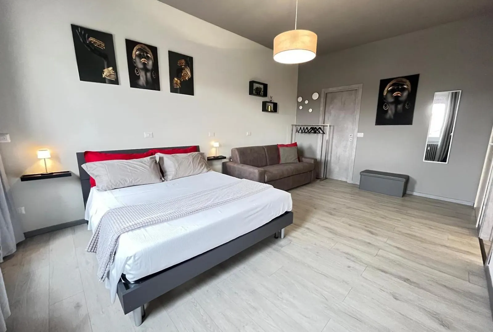 Sleep & Fly Bgy Airport-Station-Center Daire Bergamo 0*,