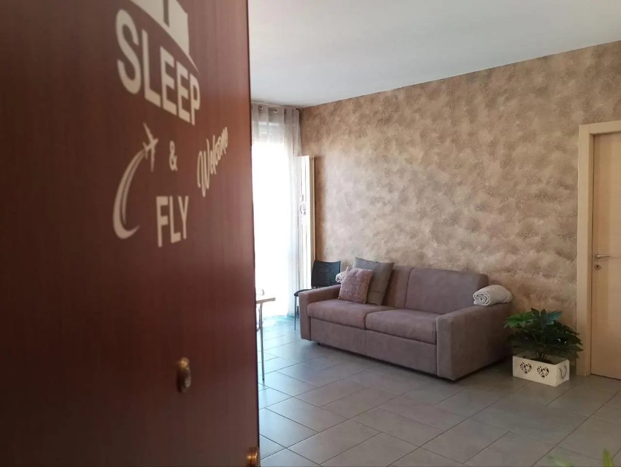 Ferienwohnung Sleep & Fly Bgy Airport-Station-Center Bergamo Apartment
