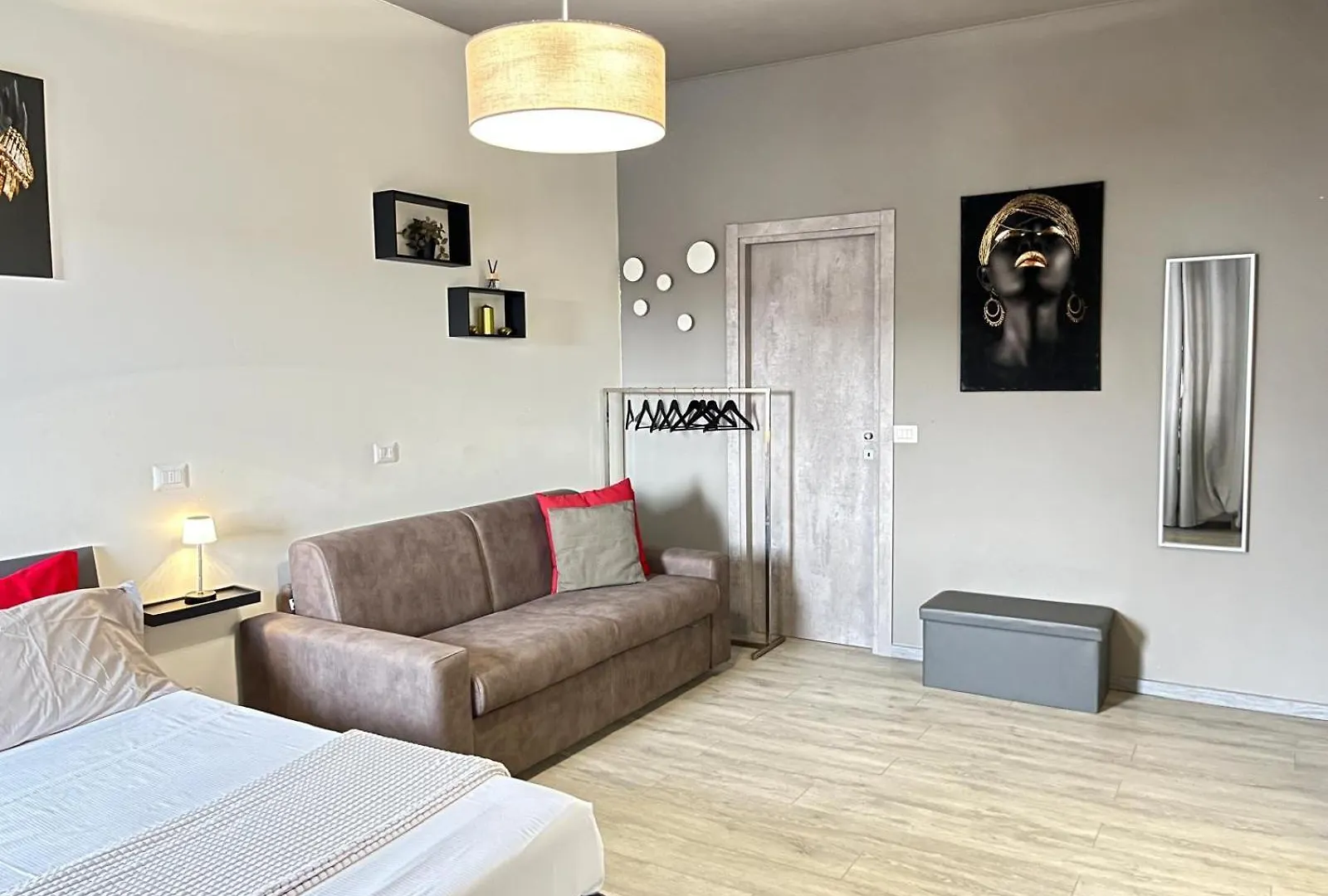 Ferienwohnung Sleep & Fly Bgy Airport-Station-Center Bergamo